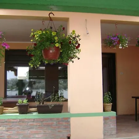Apartment Green River House *